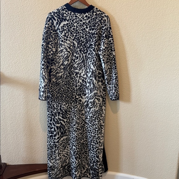 Barefoot Dreams CC Wilderness Long Robe-Cream/Indigo XXS/XS - Picture 8 of 10